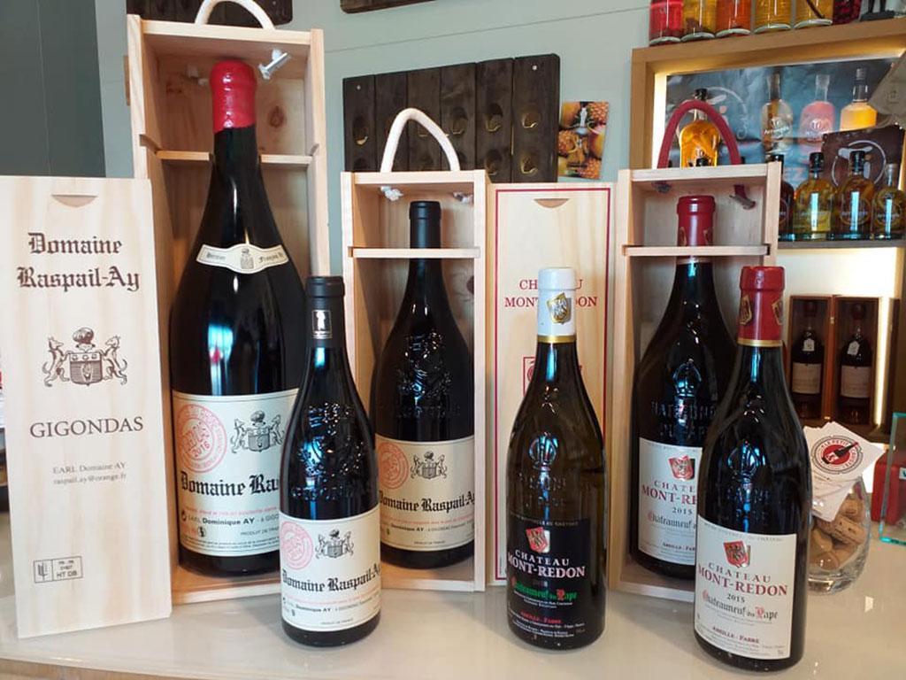 Un large choix de vins chez Le Petit Caviste !