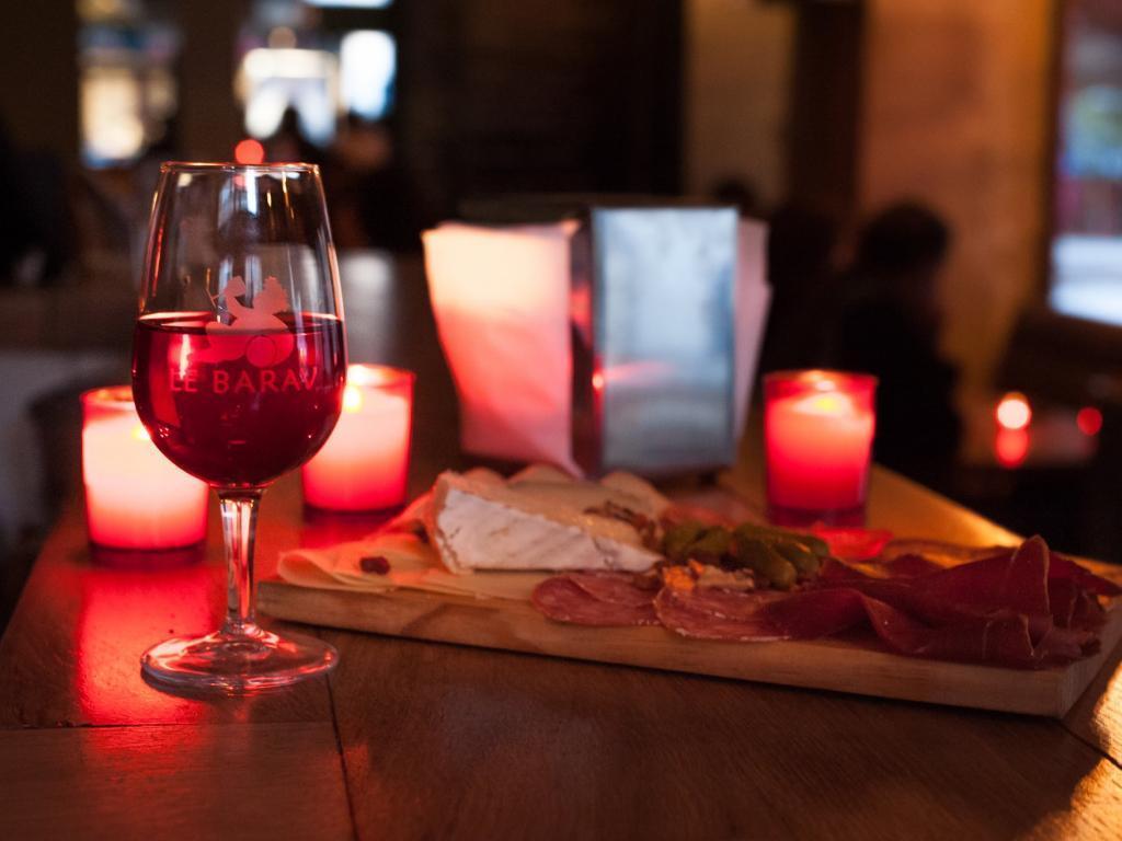 Le Barav Caviste Bar à vin à Paris